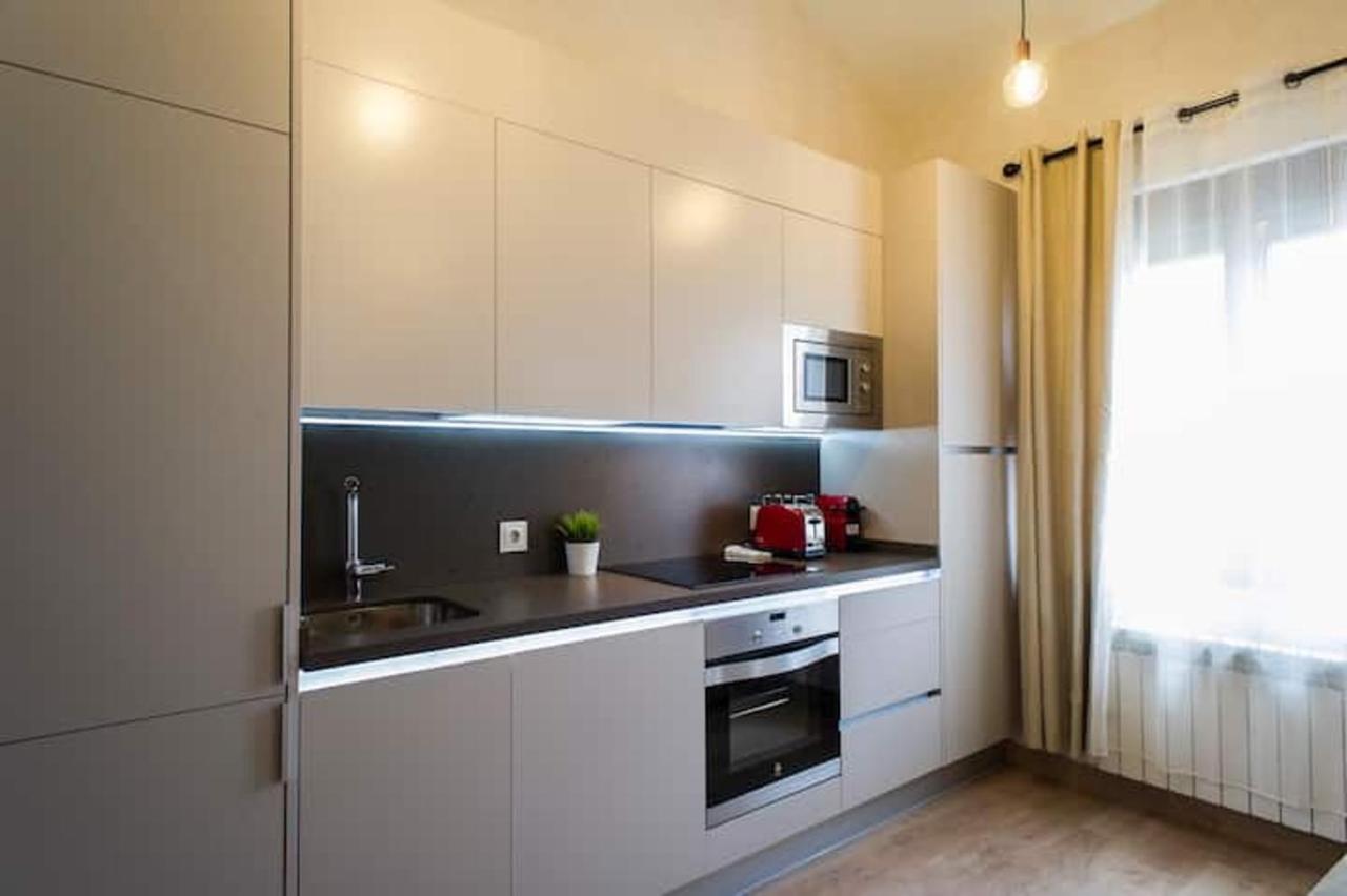 Premium Apartment La Latina 1. Salamanca Exterior photo